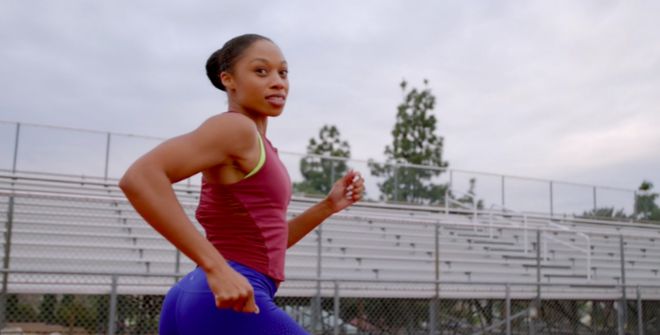 关于捷克短跑选手勇夺全能冠军打破世界纪录的信息 关于捷克短跑选手勇夺全能冠军打破世界纪录的信息