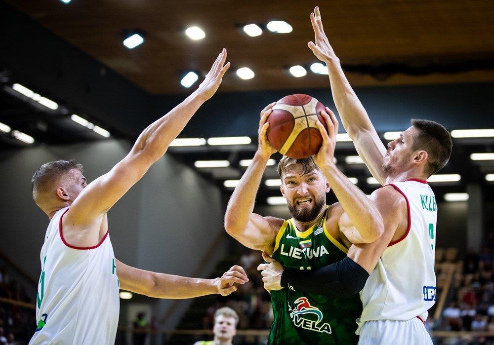 包含小牛内线双塔组合成为球队保障的词条 包含小牛内线双塔组合成为球队保障的词条