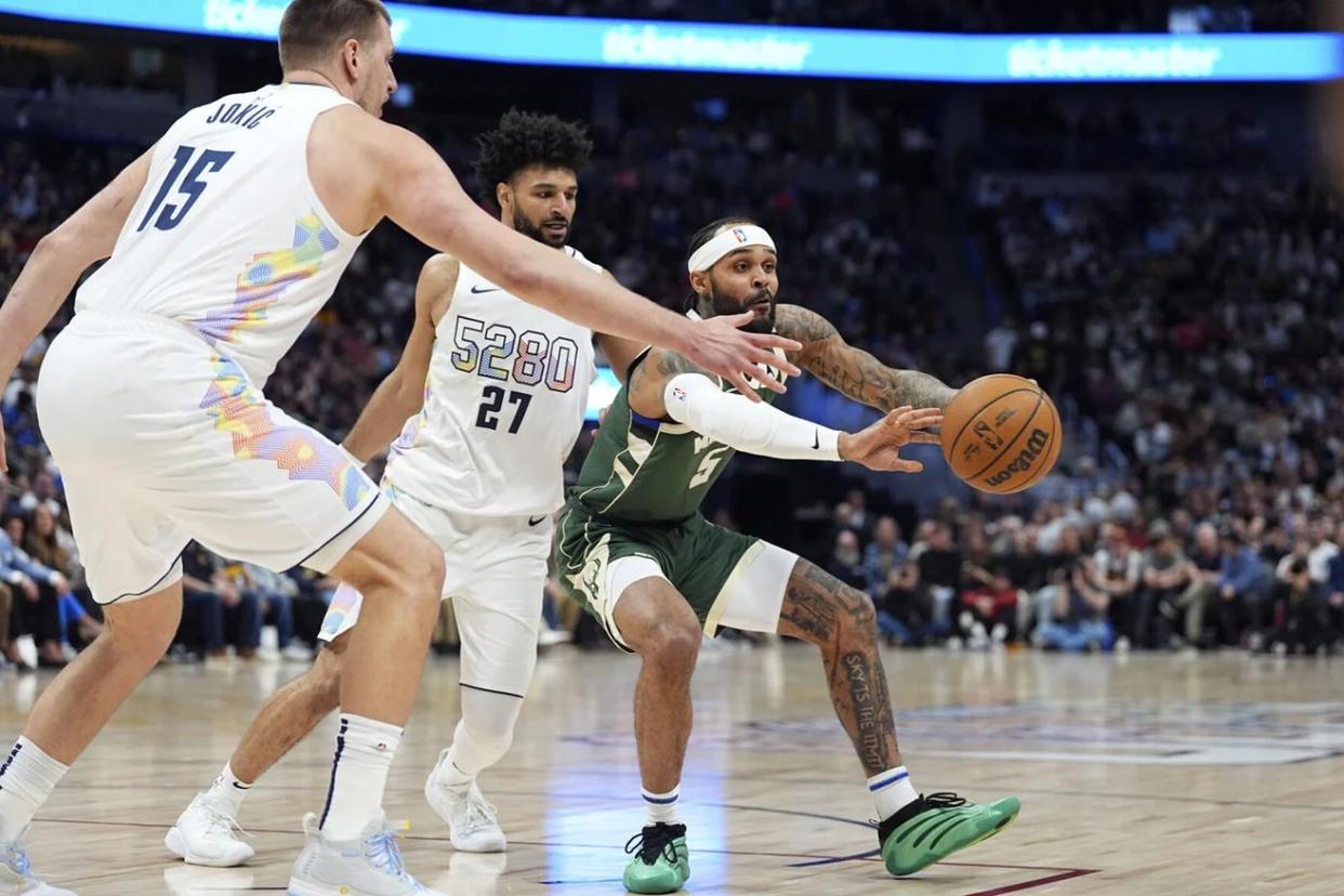 雄鹿主场大胜掘金,打出了比赛的最佳表现 雄鹿主场大胜掘金,打出了比赛的最佳表现