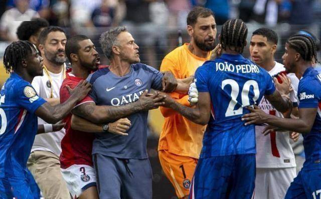 切尔西绝杀荷兰，阿什拉夫统治全场