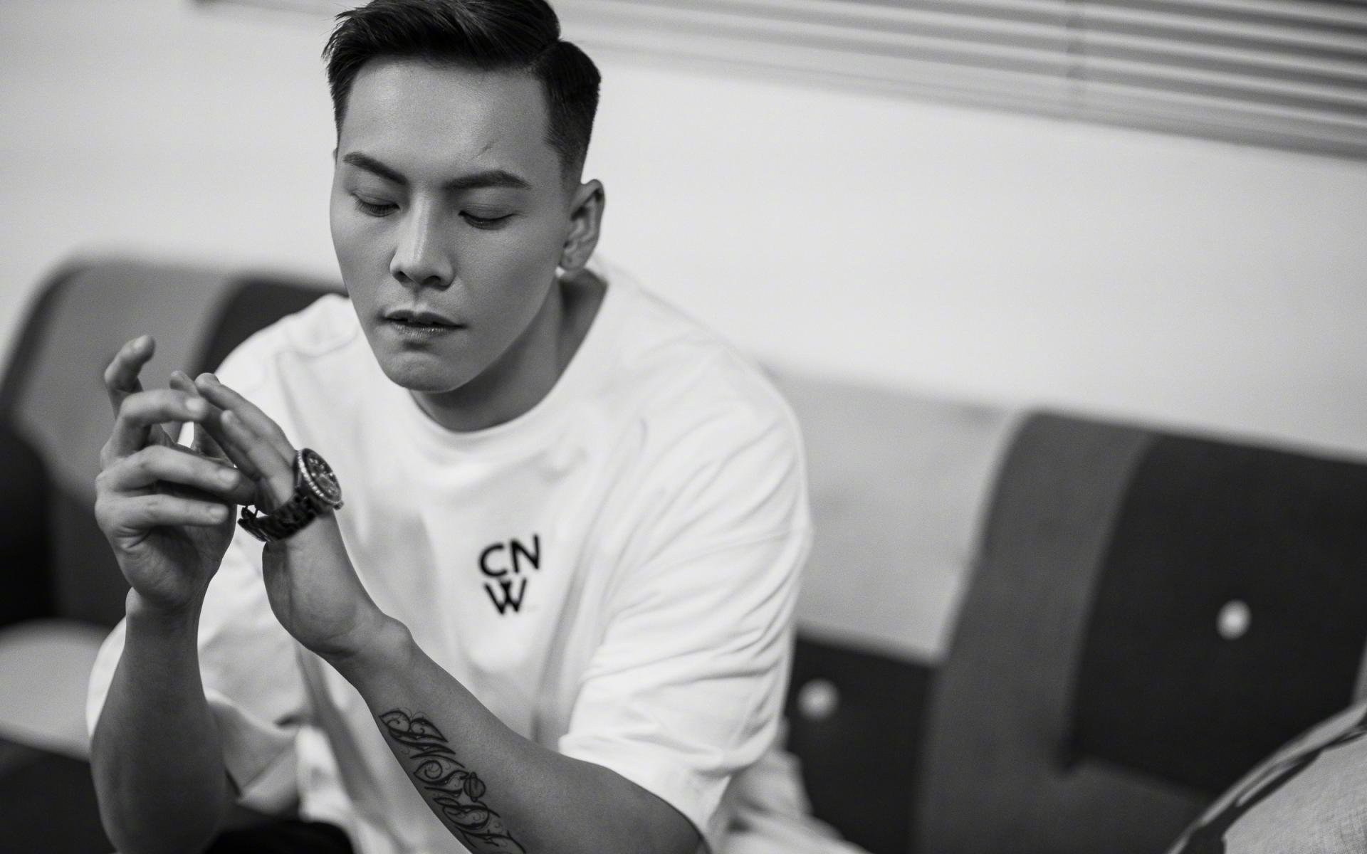 时空裂缝下的48分钟，当爵士的雪崩遇见希腊神祇的盾牌